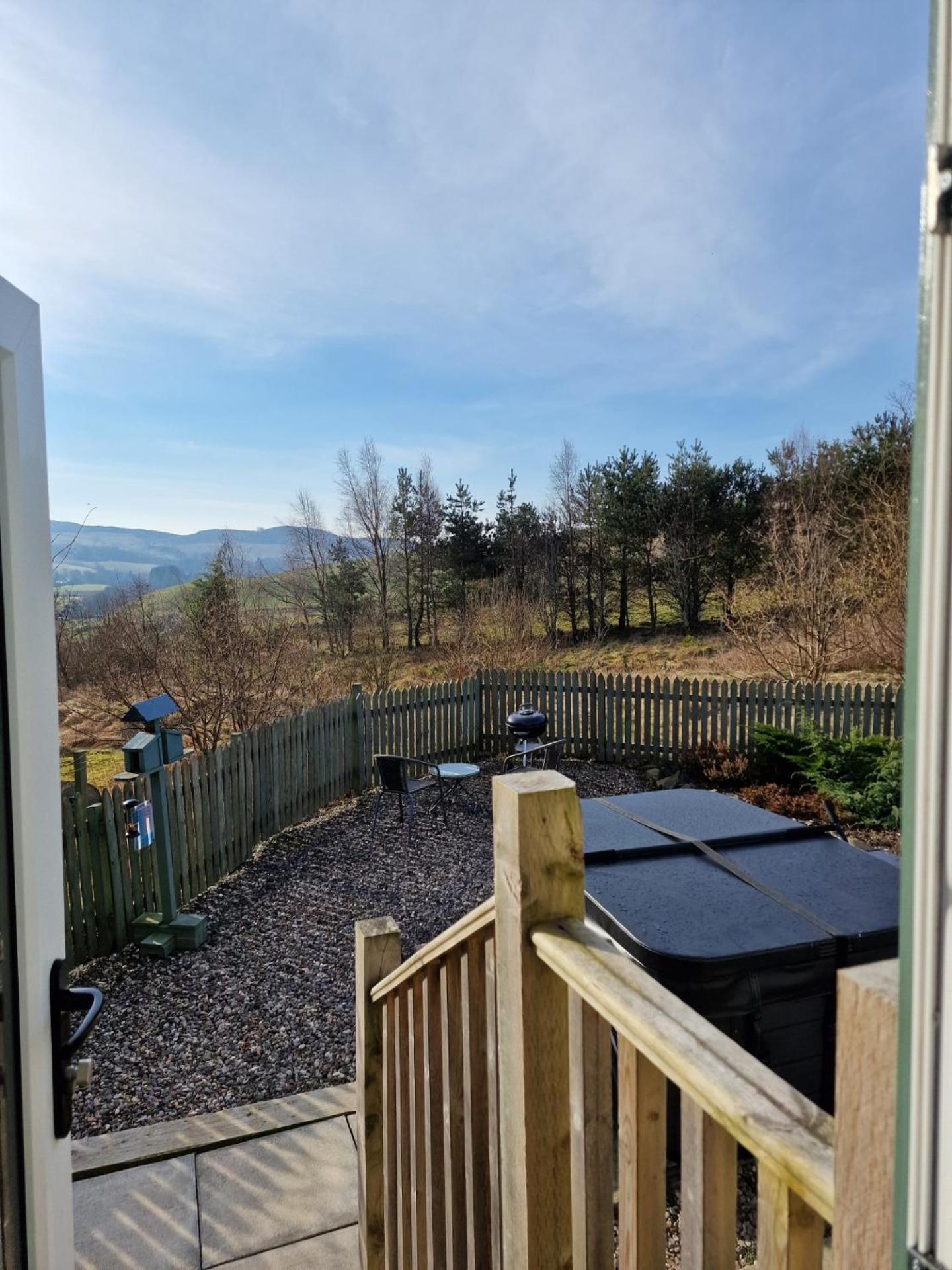 Dalnoid Cottages & Treehouses Nr Glenshee 외부 사진