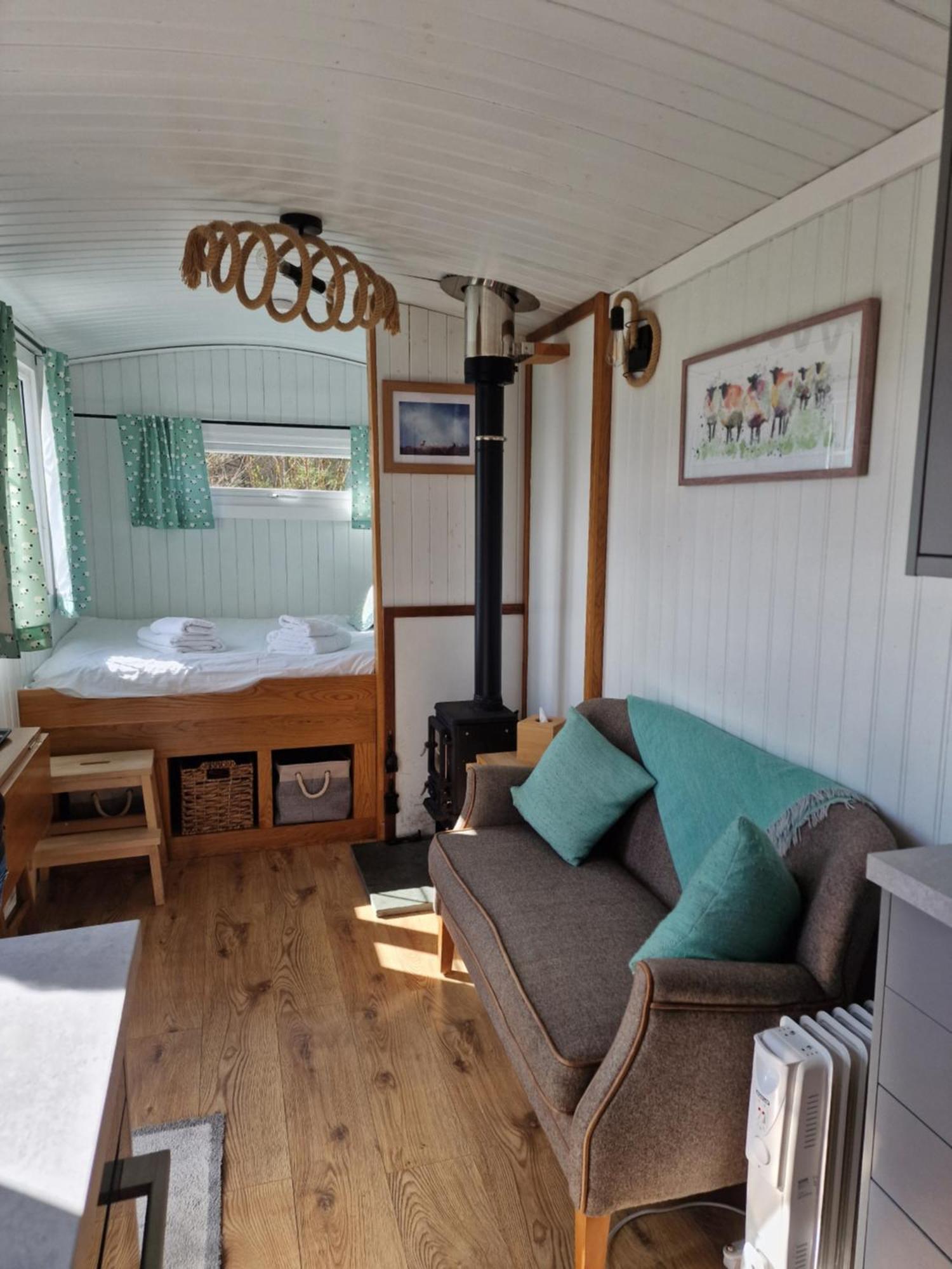 Dalnoid Cottages & Treehouses Nr Glenshee 외부 사진