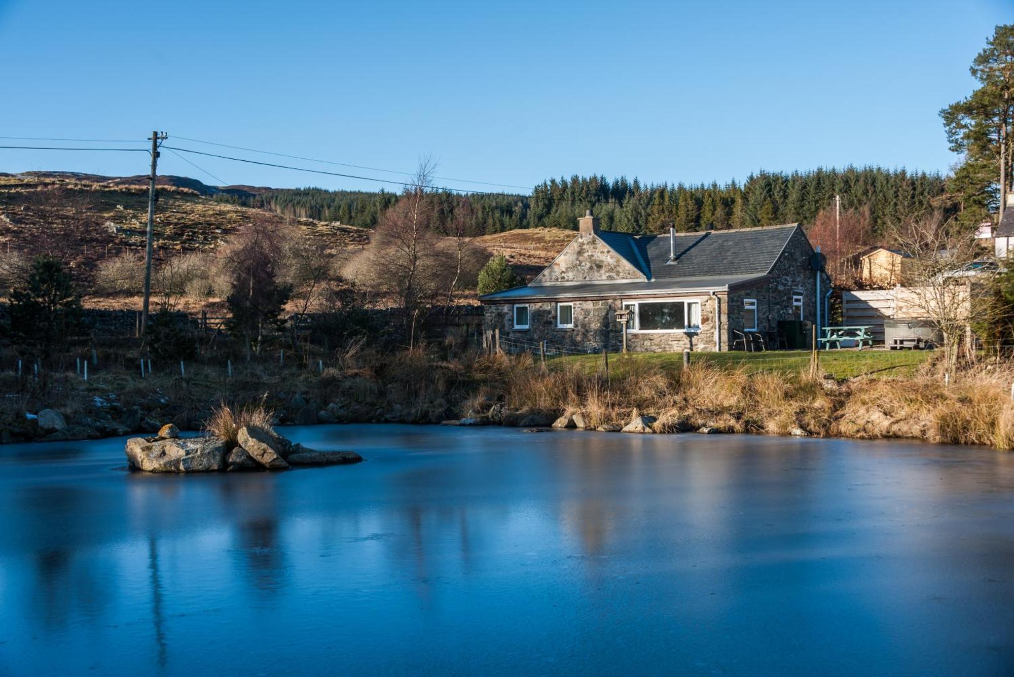 Dalnoid Cottages & Treehouses Nr Glenshee 외부 사진
